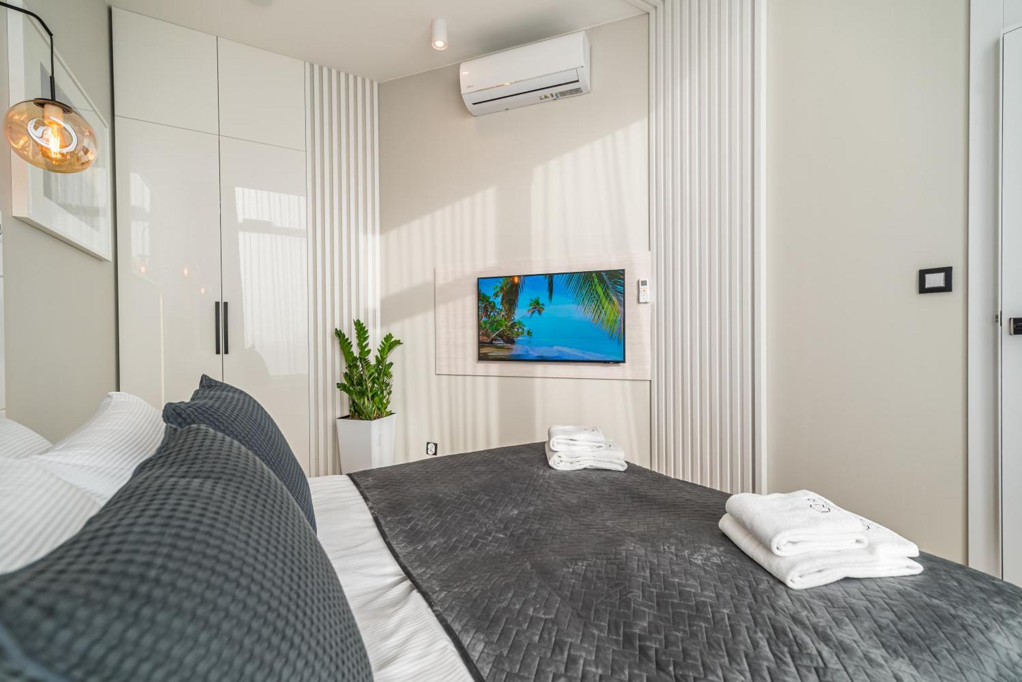 Q18 Aparthotel 비드고슈치 외부 사진