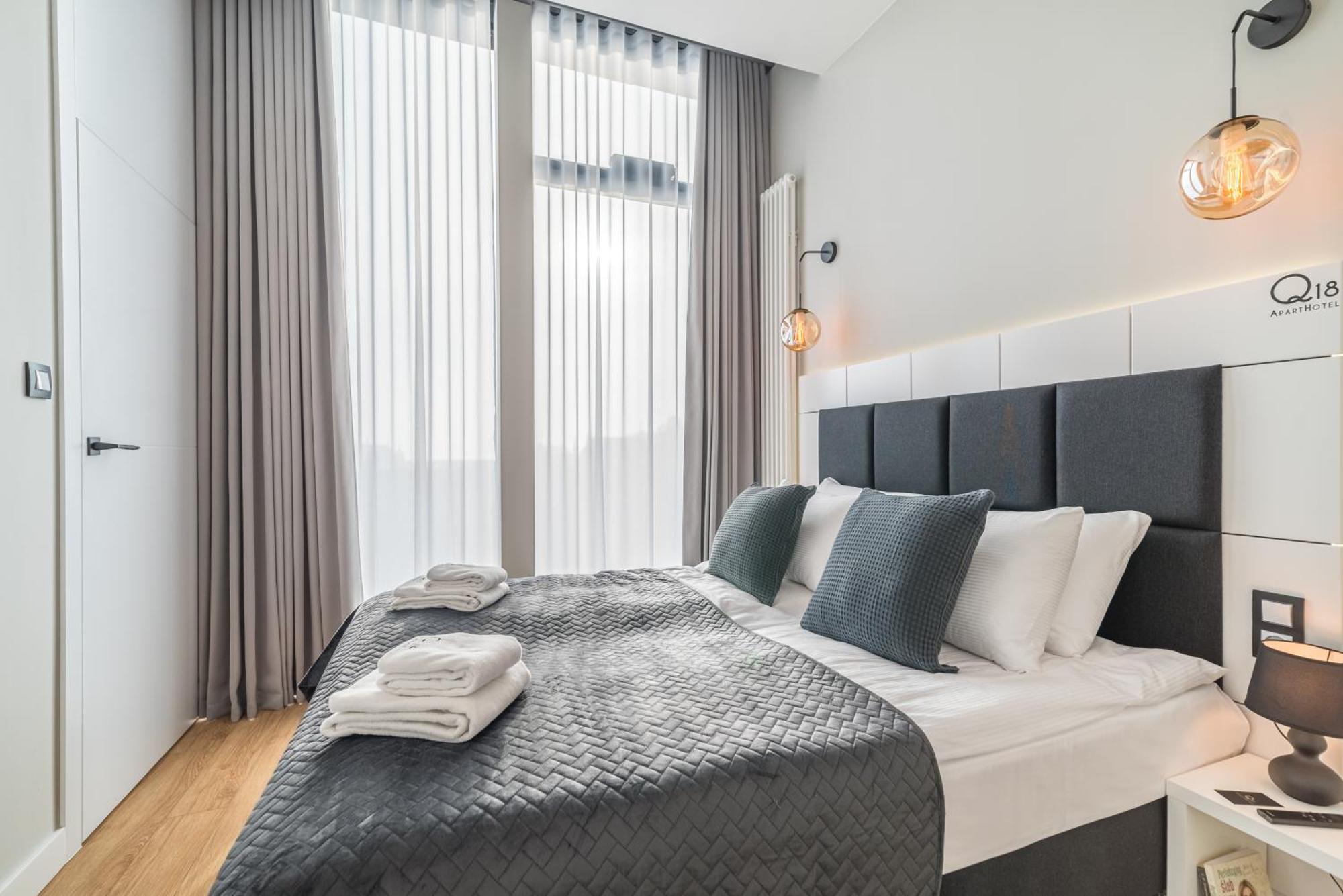 Q18 Aparthotel 비드고슈치 외부 사진