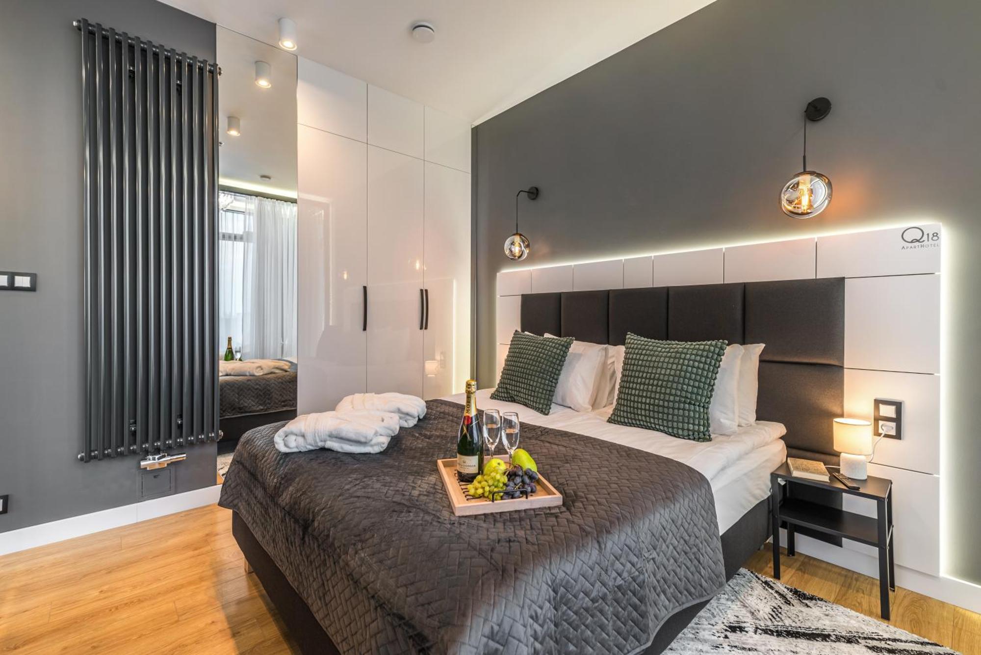 Q18 Aparthotel 비드고슈치 외부 사진