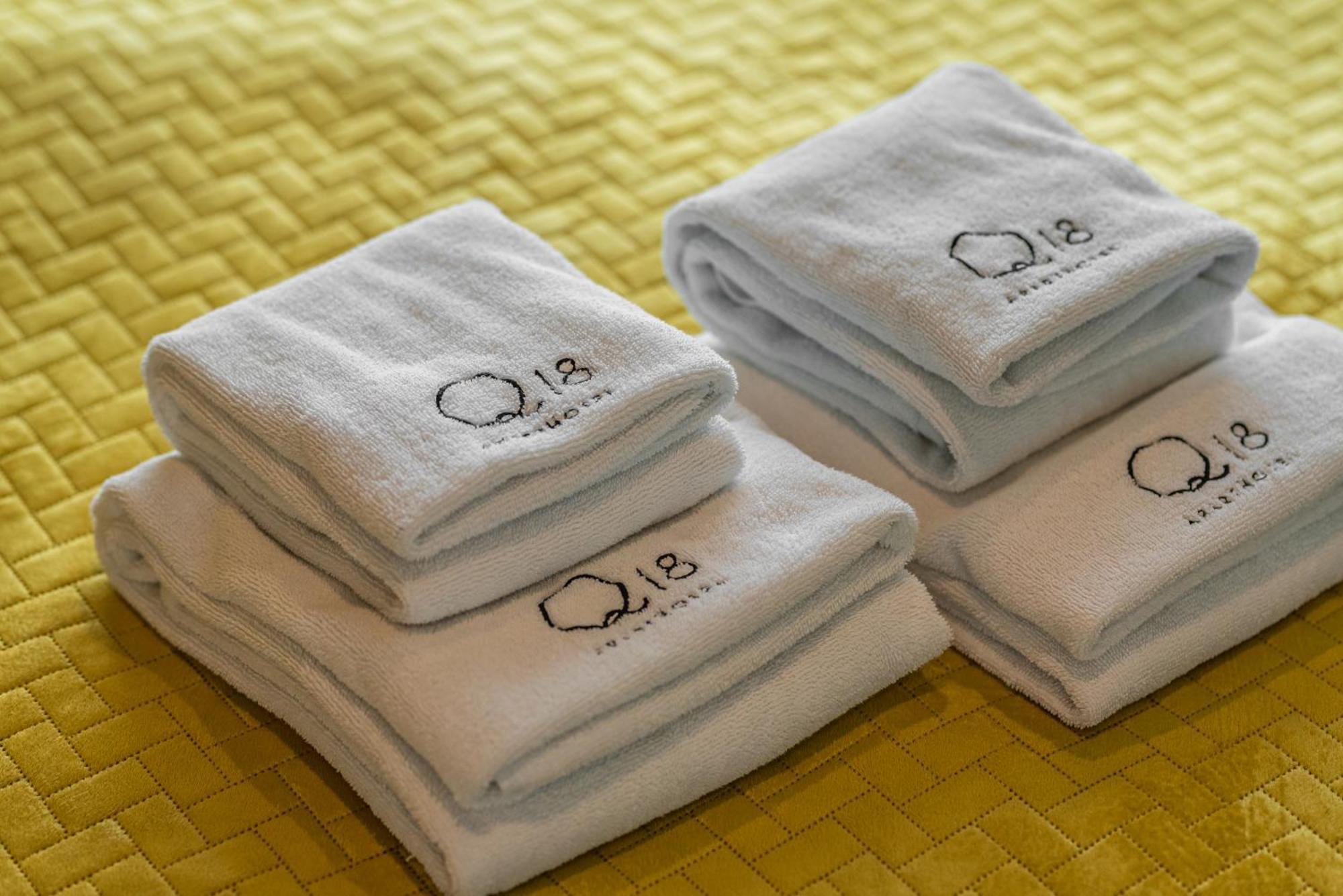 Q18 Aparthotel 비드고슈치 외부 사진