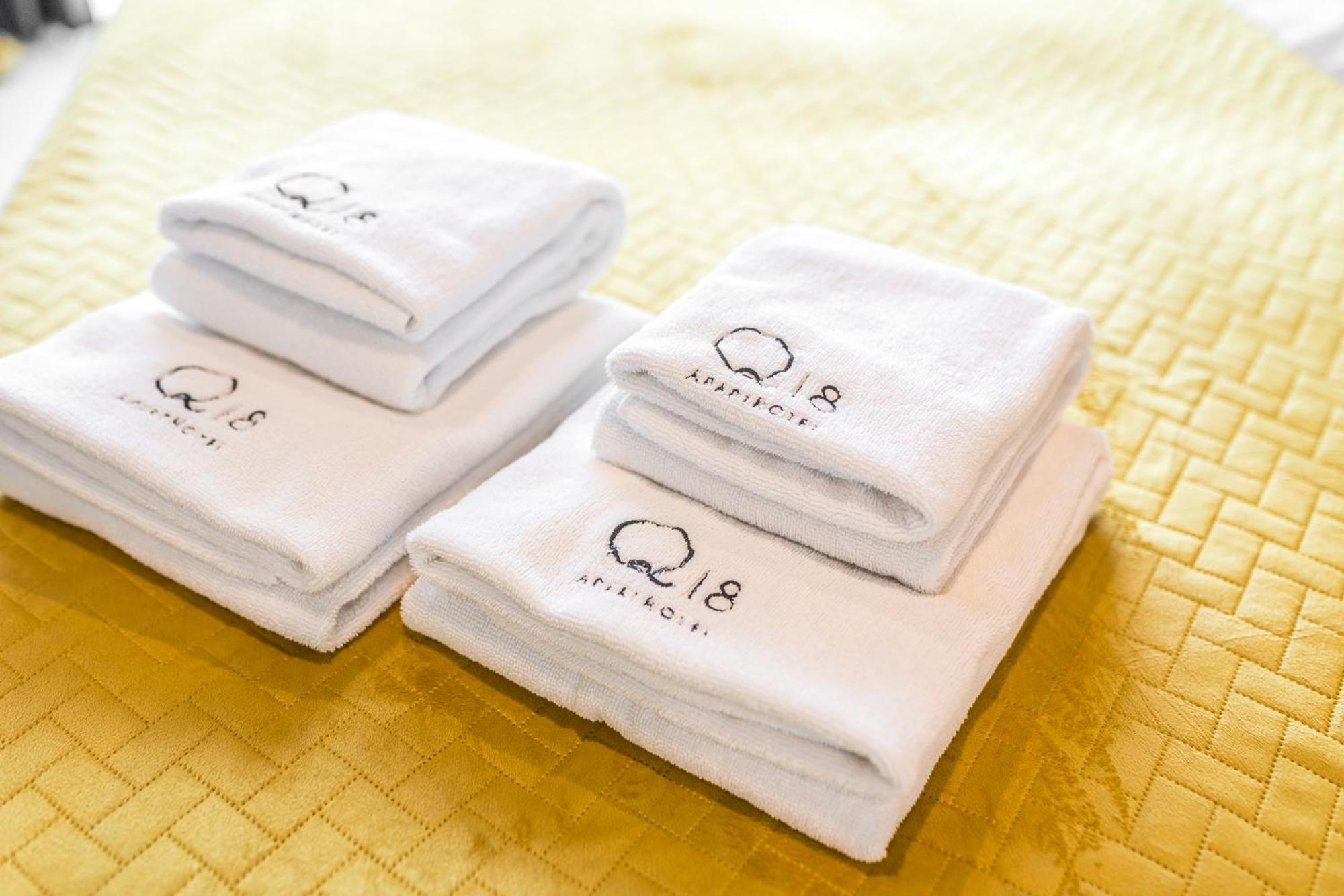 Q18 Aparthotel 비드고슈치 외부 사진